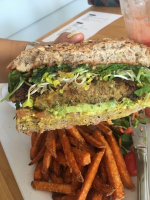 Veggie burger with Avocado  at innerluck in Hamburg