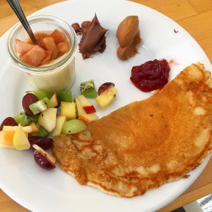 Brunch 19-11-17: rosemary pudding, pancake, fruit cocktail... at innerluck in Hamburg