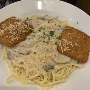 Creamy Franchése pasta with mushrooms and chickin at Simply Green Cafe in Ramsey