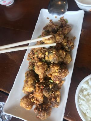 Crispy mushrooms! Omg so so so good! at Mei Sin 美欣素食 in Hualien