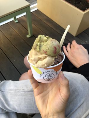 Steirer liebe, Brezel & chocolate Galaxy   at Die Eisperle - Kaiserfeldgasse in Graz