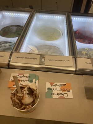 big scoops   at Die Eisperle - Kaiserfeldgasse in Graz