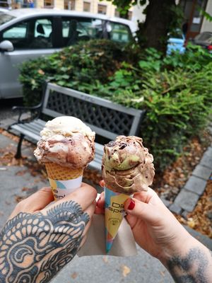 Charlie and matcha chocolate cake at Die Eisperle - Kaiserfeldgasse in Graz