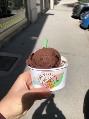 brownie&tiramisu at Die Eisperle - Kaiserfeldgasse in Graz