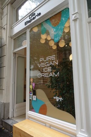 Facade at Die Eisperle - Kaiserfeldgasse in Graz