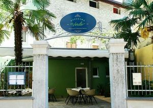 the garden at Officina Verde in Riva Del Garda