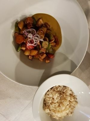 indian Curry with whole grain rice at Officina Verde in Riva Del Garda