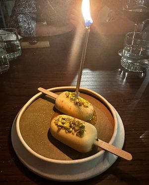 Dessert mit bestellter Kerze, da ich Geburtstag hatte 😊  at Officina Verde in Riva Del Garda