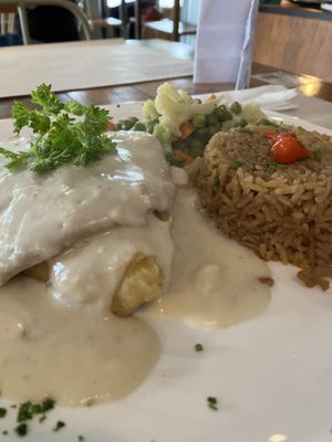 Sausage paillard and alfreddo sauce  at Camaraderia Gastrobar in Belo Horizonte