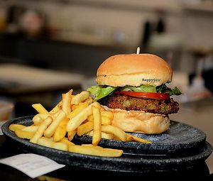 burger at Camaraderia Gastrobar in Belo Horizonte