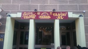 Outside at Easy Burger in Vallon-pont-darc