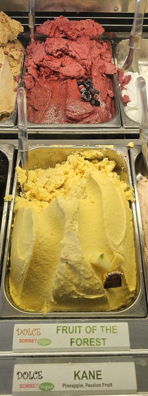  at Dolce Gelato in Laguna Beach