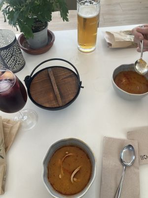 Prawn tom yang kung w/ rice (in the pot) at V-Thos in Javea