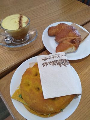 Tumeric roll & croissant at Essenza in Grosseto