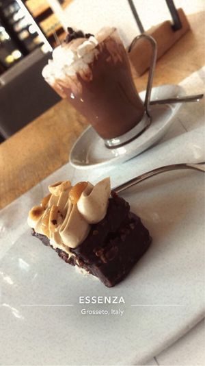 Rocher cake and sweet vanilla milk  at Essenza in Grosseto