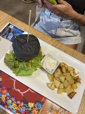 Traditional burger  at Essenza in Grosseto