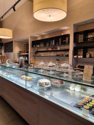 Cakes at Essenza in Grosseto