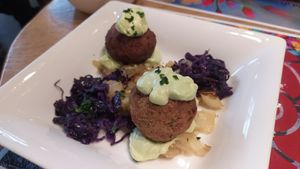 Polpette di salmone at Essenza in Grosseto