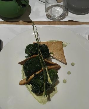 roasted seitan with spinach  at Essenza in Grosseto