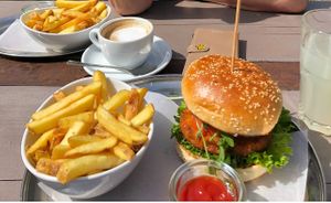  at Really Good Life in Berlin