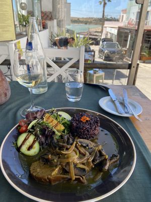 The homemade seitan was incredible   at Lusitania in Alvor
