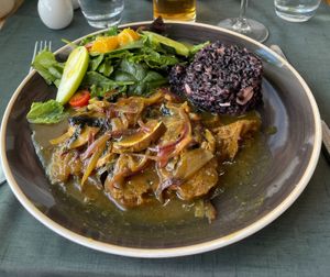 miso seitan steak at Lusitania in Alvor