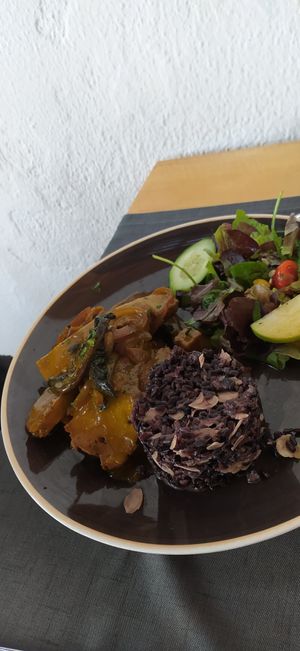 Seitan at Lusitania in Alvor