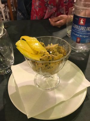 Sorvete vegan de coco e banana  at Lusitania in Alvor