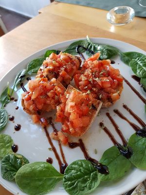 Bruchetta at Lusitania in Alvor