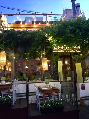 Pretty setting, vegan options🌱 at Lusitania in Alvor