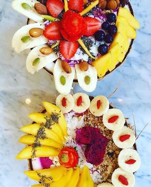 Tropical Smoothie Bowls at Cafe Organic in Canggu