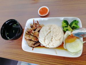 Vegetarian chicken rice at Time's Vege 时'素 in West Singapore