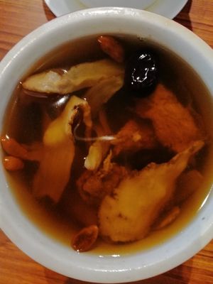 Herbal soup at Time's Vege 时'素 in West Singapore