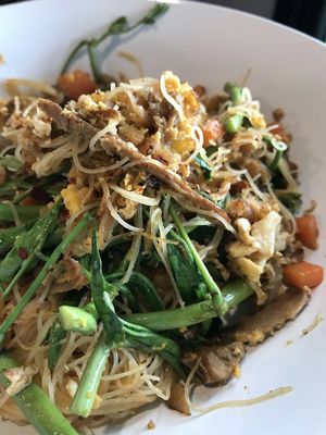 Stir fried rice noodles at House of Joy in Bangkok