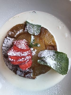 Pineapple upside down at Harmonium in Edinburgh