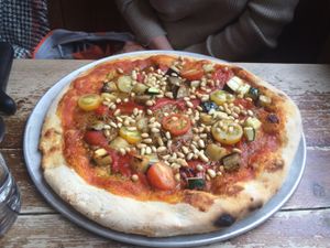 Pizza "verdura mediterranea" at Harmonium in Edinburgh
