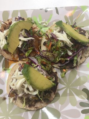 Tostadas de setas, lenteja y picadillo vegano! at Kaban in Mexico City