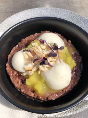 Schoko-Risotto mit Birne, Mandel, Vanilleschaum und Kresse   at Zum Strandläufer in Ahrenshoop