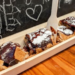 Vegan & Gluten-Free Dutch Pancakes at The Happy Pig Pancake Shop in Amsterdam