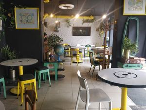 Cozy interior with marine details at Vegan Port Pizza & Restaurant in Gdansk