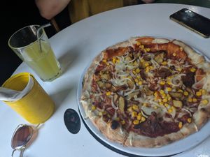 Pizza and lemonade at Vegan Port Pizza & Restaurant in Gdansk