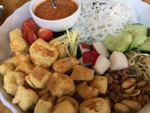 Lettuce wraps at Thip Khao in Washington