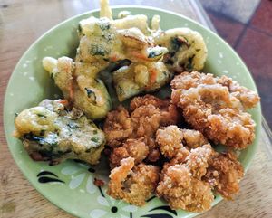 Fried mushroom and veggies fritter at CGS Vegetarian Cafe in Miri