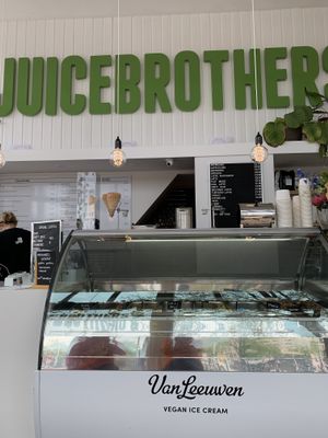 Ice bar  at JuiceBrothers - Haarlemmerplein in Amsterdam