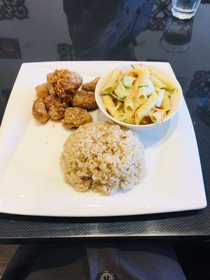  2Dish Combo ￥1,080 (tax included) at Vegetarian Beast in Tokyo