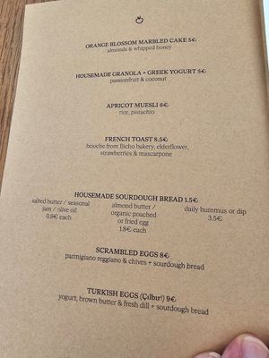  at Epoca Porto in Porto