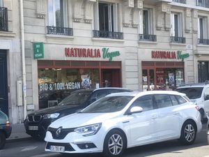 Outside at Naturalia Vegan - Merlin in Paris
