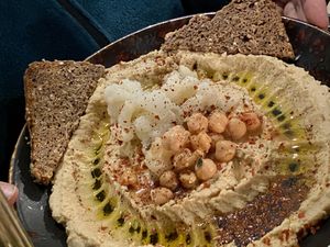 hummus at Edelgrün in Cologne