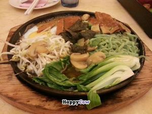 Hotplate mock grilled fish noodle at Thank Food Vegetarian in Kuching