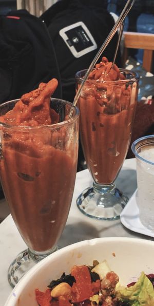 Never had a smoothie like this one ☝️ 😍 at Flax & Kale - H&M in Barcelona